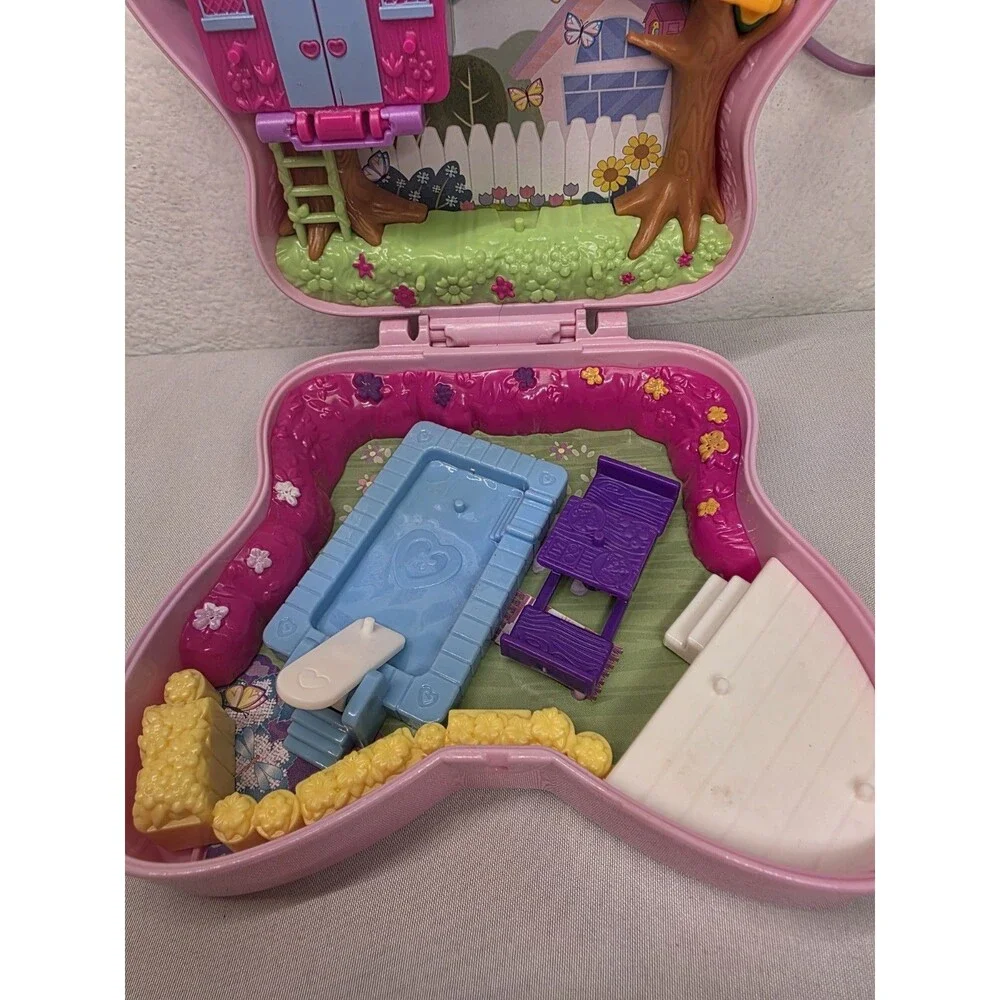 Polly Pocket Backyard Butterfly Compact, Outdoor Theme Kids Toy Collectable